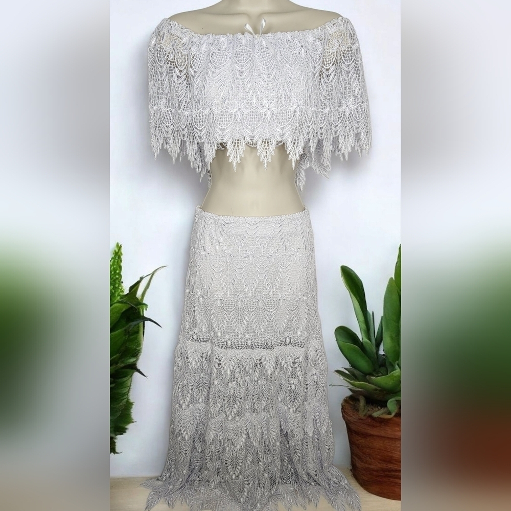 Elegant White Lace 2 Piece Set